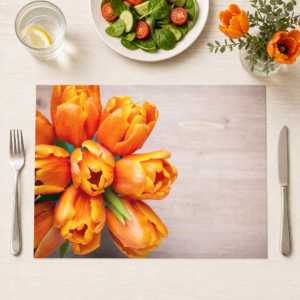 Orangefarbene Tulpen – Strauß auf Holz – Papiertischsets Großpackung – Bild 1