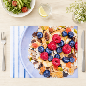 Müsli – buntes Frühstück mit frischen Beeren - Tischset Papier – Bild 1