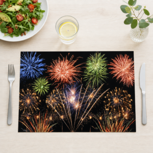 Silvester – Buntes Feuerwerk am Nachthimmel - Tischset Papier – Bild 1