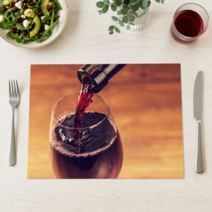 Wein – Rotwein Einschenken Glas Holz - Tischset Papier – Bild 1
