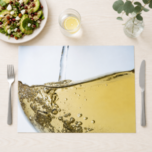 Wein – Weißwein Einschenken Blasen Nahaufnahme - Tischset Papier – Bild 1