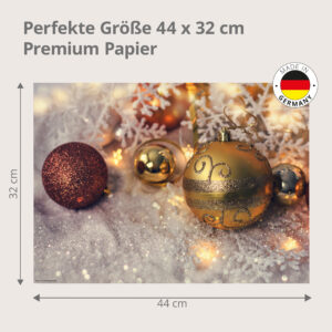 Weihnachten - glitzernde Goldene Kugeln auf Schneeteppich - Tischset Papier – Bild 3
