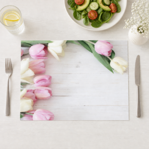 Tulpen rosa-weiß auf hellem Holz – Papiertischsets Großpackung – Bild 1