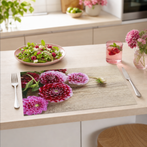 Dahlien pink-rot auf rustikalem Holz - Tischset Papier – Bild 2